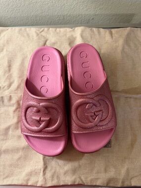 Gucci Pink Glitter Logo Slide Sandals NWOT